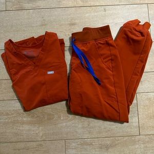 Figs Auburn Scrub Set